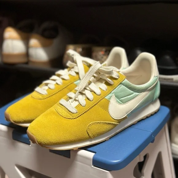 Nike Women's Pri Montreal Racer Vintage - Picture 4 of 8